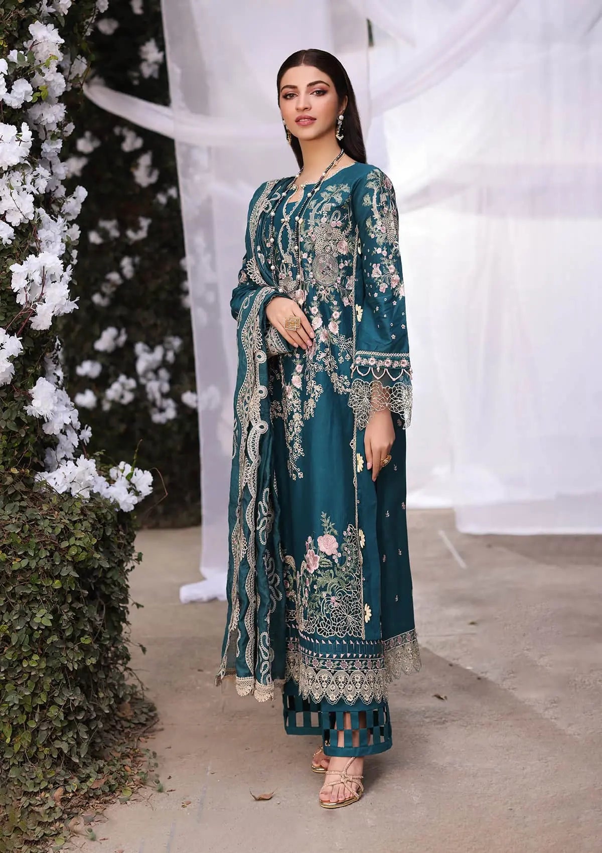 BANO Embroidered Lawn shirt and Embroidered Cotton Net Dupatta from KAHF's Festive Lawn Collection 2024.