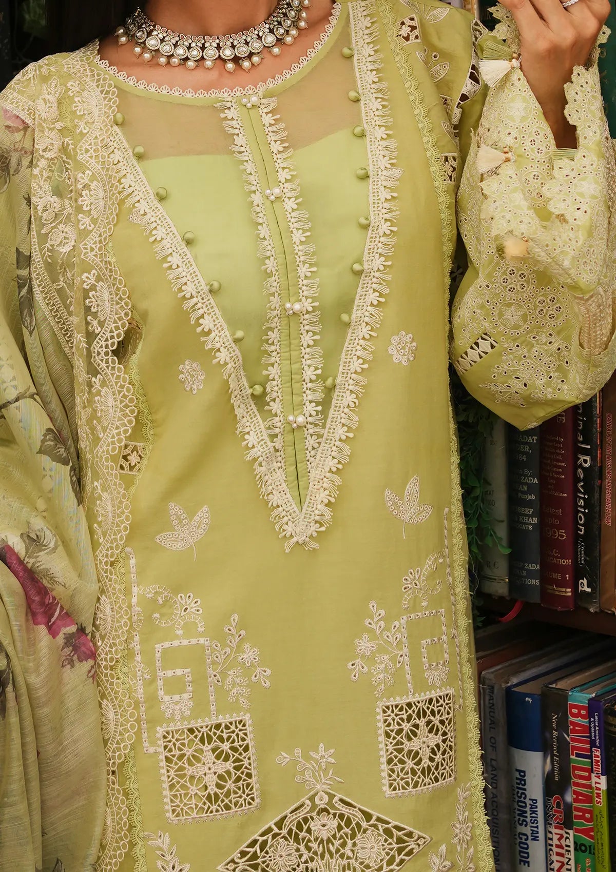 Ambrosia, CLOSEUP IMAGE OF Embroidered Organza Front Large Motif.