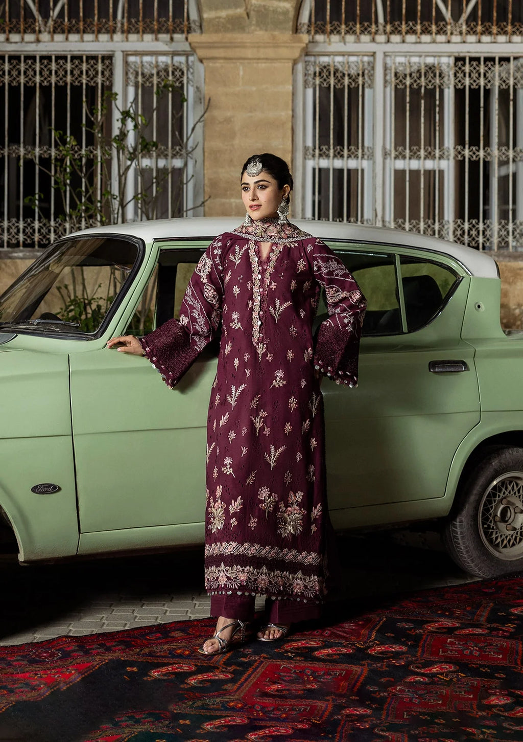 beautifull and warm dress from KAHF KARANDI 2025.