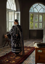 Mesmerizing Embroidered Organza Dupatta Pallu Border from KAHF KARANDI 2025.