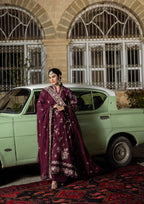 Mesmerizing Embroidered Organza Dupatta Pallu Border from KAHF KARANDI 2025.